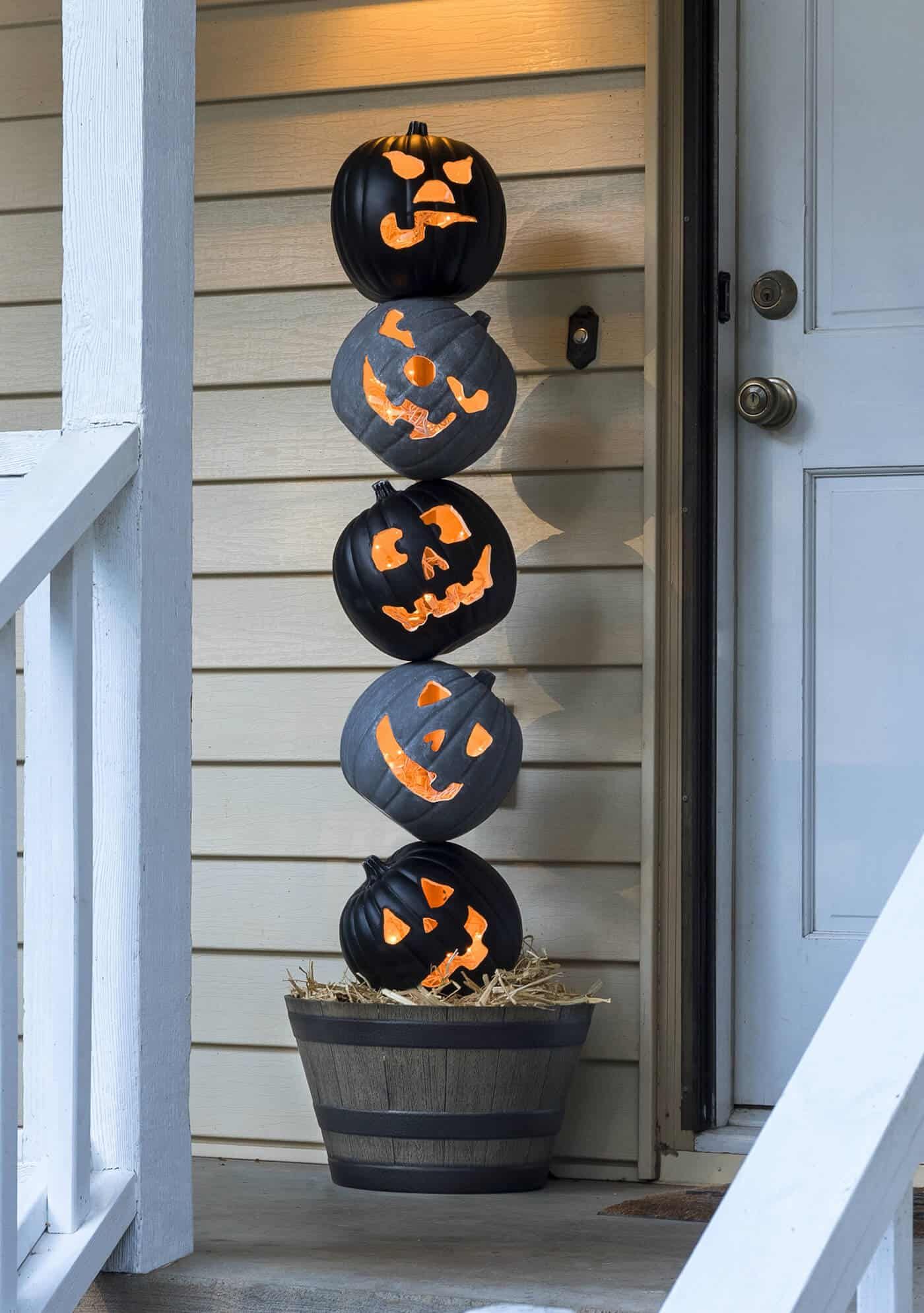 halloween porch decorating